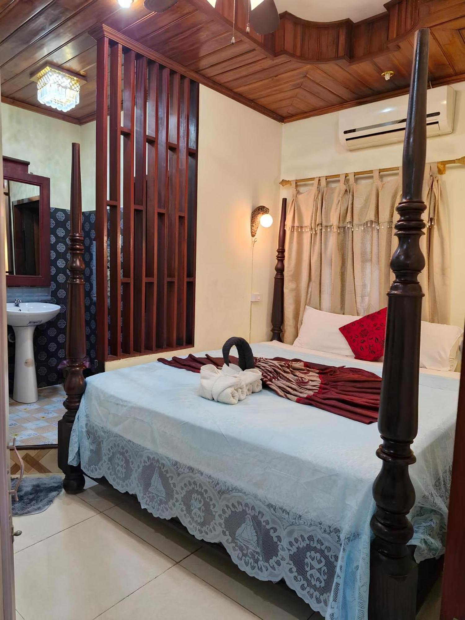 Hotel Sakura Wood House Luang Prabang Exteriér fotografie